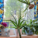 How & When To Prune Lilacs For Brilliant Blooms Every Year